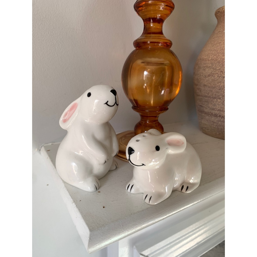 Vintage White Ceramic Bunny Rabbit Salt and Pepper Shakers Set Easter Decor